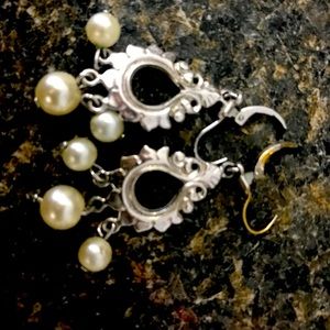Fun light weight earrings